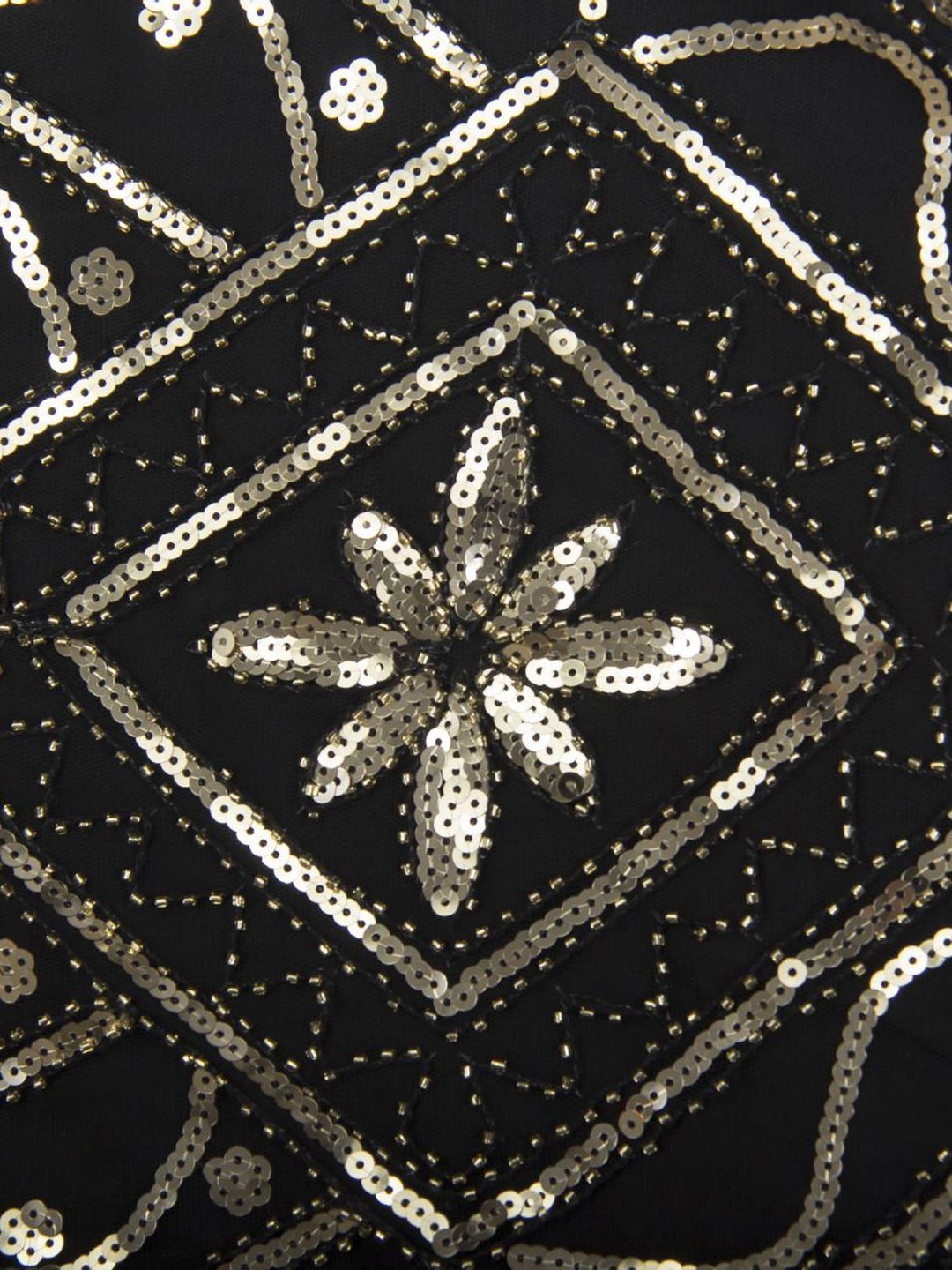 This 1920s Gatsby Sheer Neck Tassel Sequins Dress wraps her in 1920s elegance, one twirl at a time
