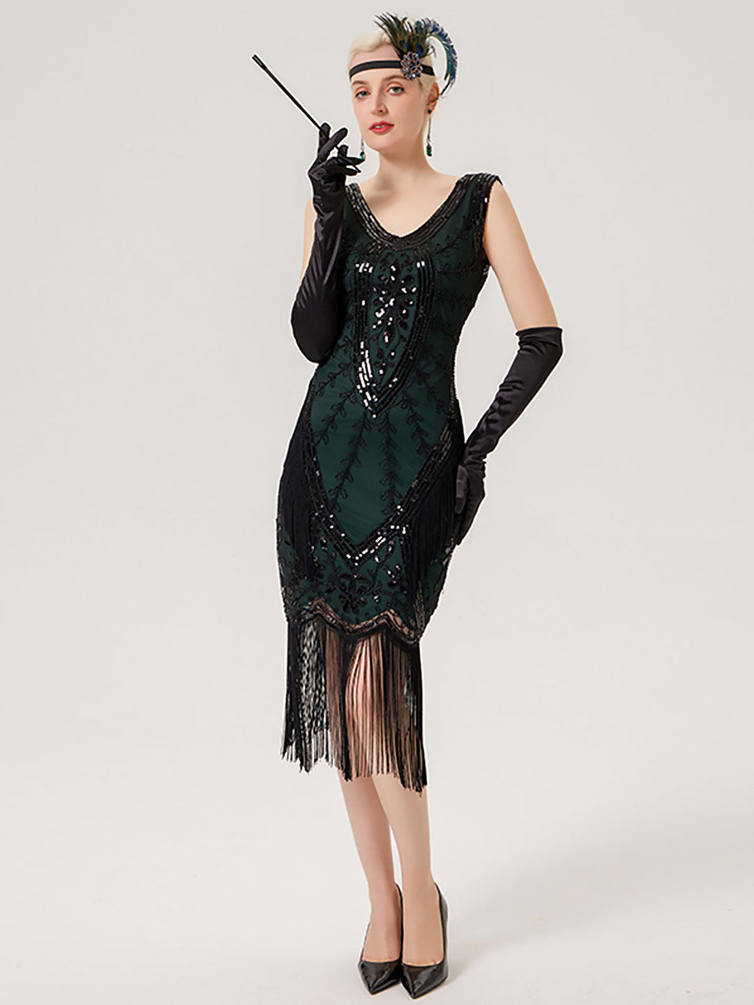 1920s Sequined Fringed Sleeveless Dress: timeless style reimagined