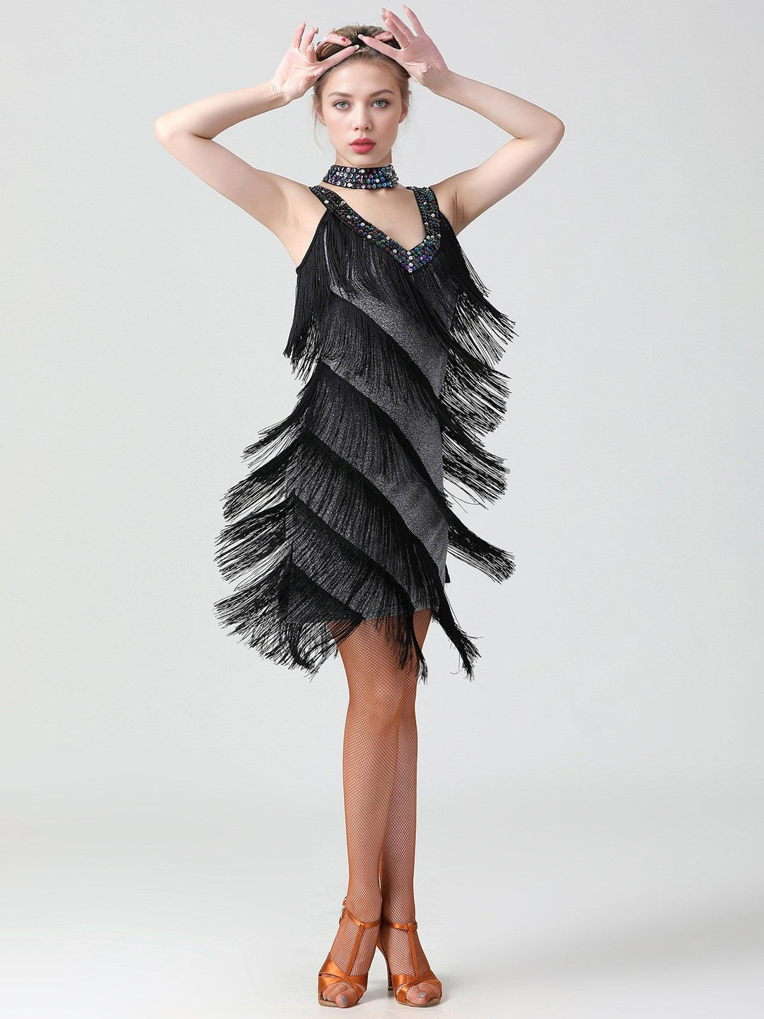 1920s Sequined Sleeveless Fringed Hem Dress: where 1920s romance meets her modern spirit