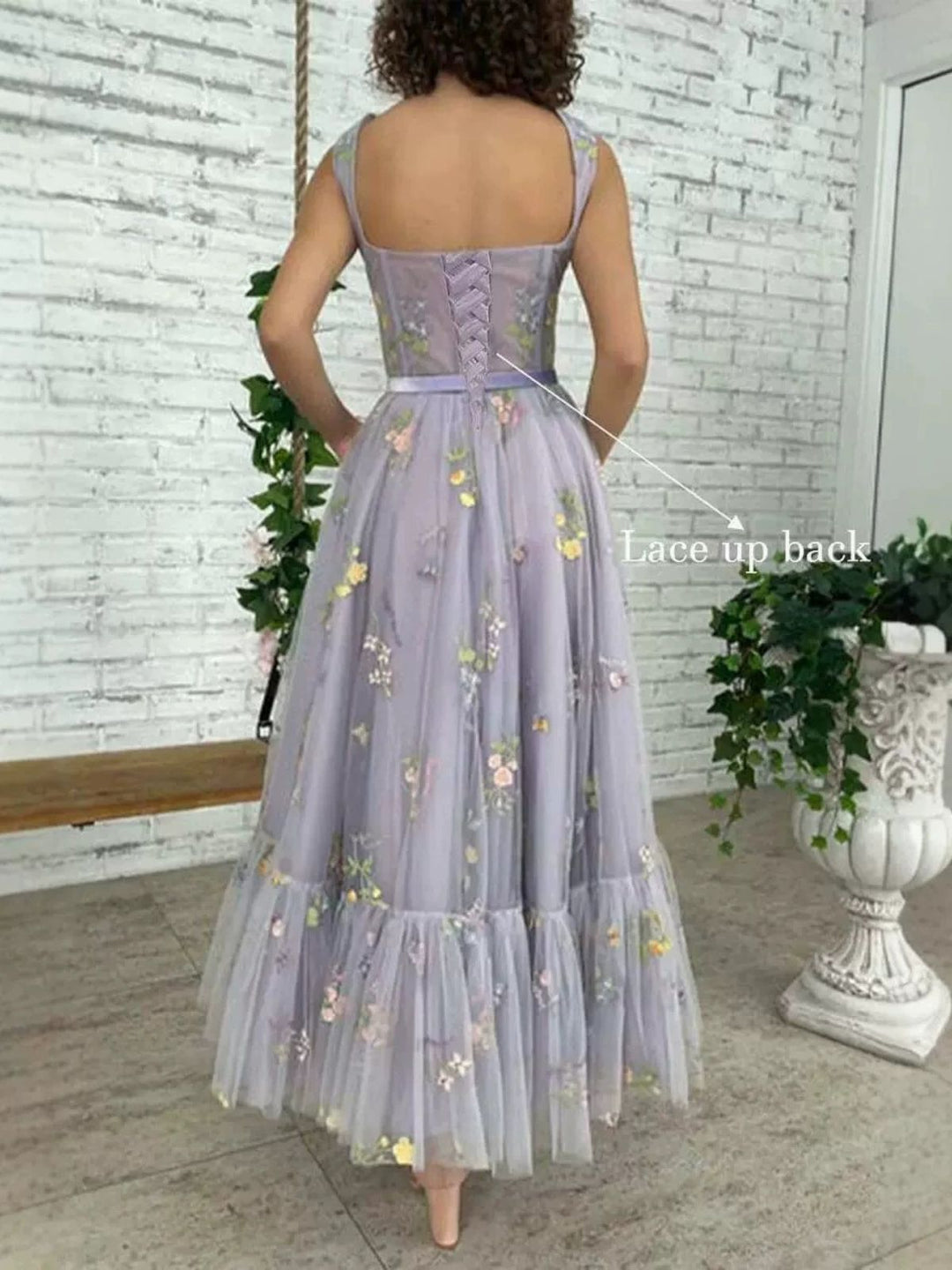 1930s Floral Mesh Boned Lace-Up Dress, classic vintage style elegant fashion - Image 5