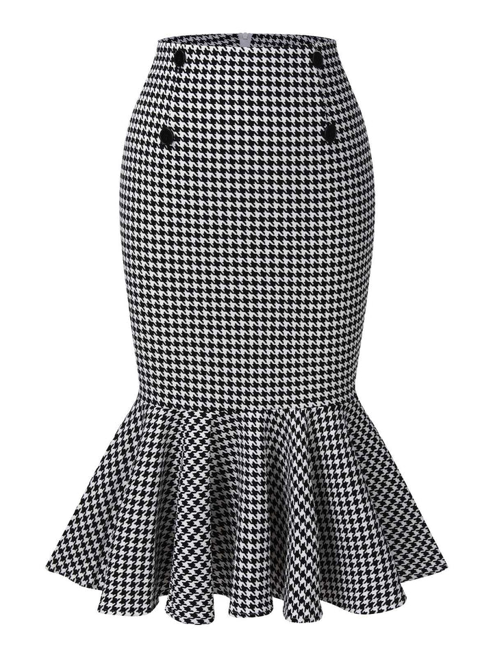 She sways in this 1930s Houndstooth Button Mermaid Skirt and it&