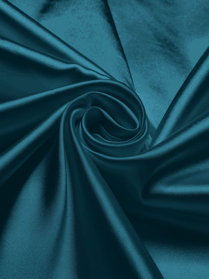 Detail close-up: Lace Hollow Satin Pat