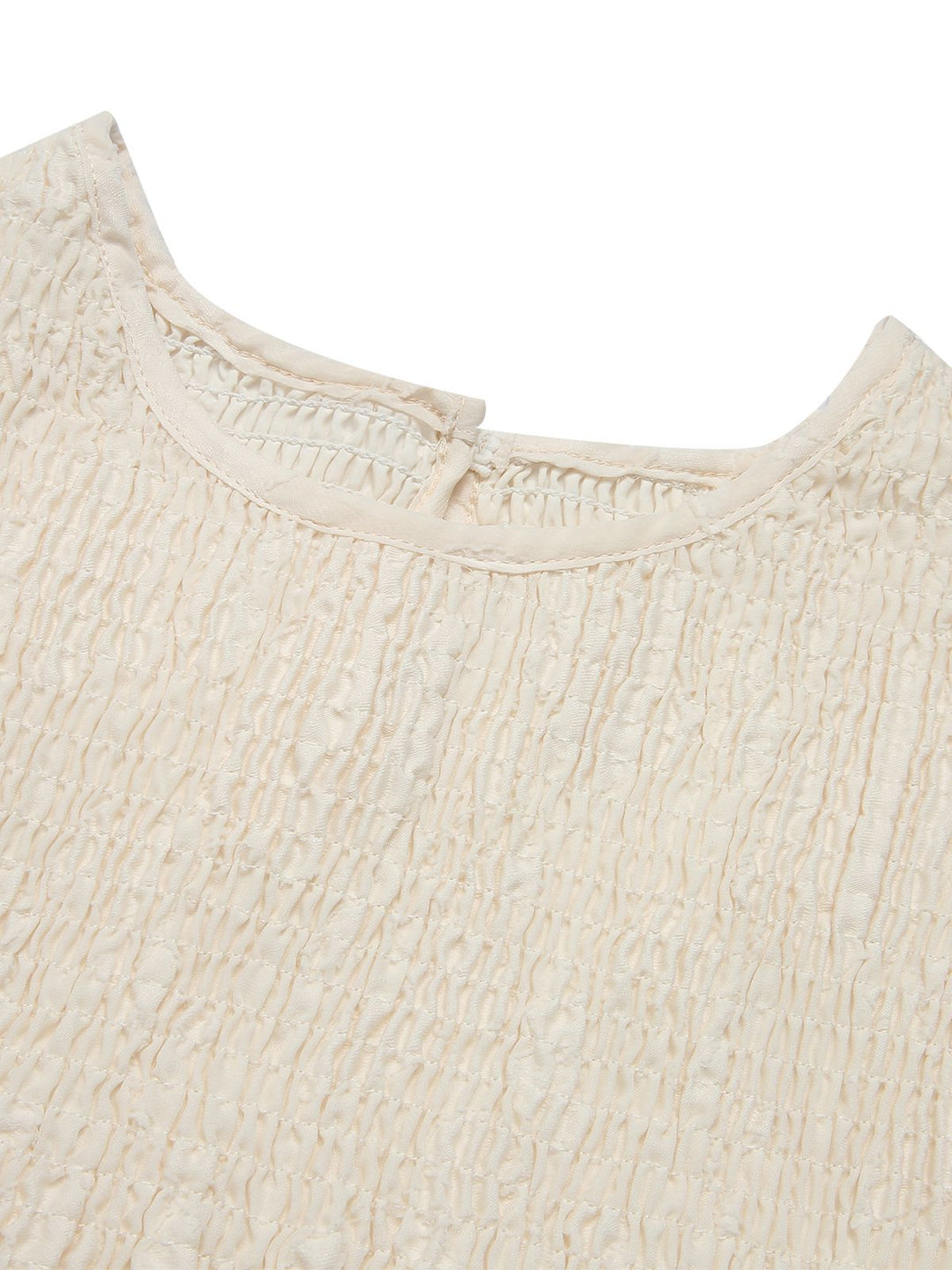She slips into this 1930s Round Neck Puff Sleeve Wrinkle Dress and suddenly it&