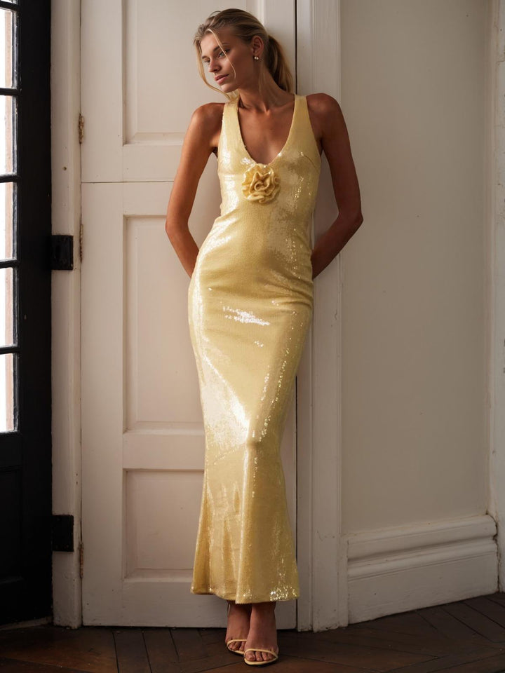 1930s Sequined V-Neck 3D Flower Dress, vintage dress, retro fashion - perfect for women who love vintage and retro fashion