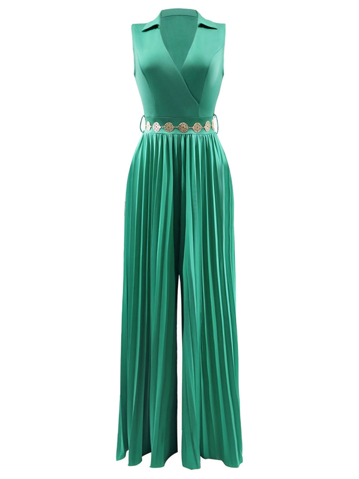 She finds her 1930s story in this 1930s V-Neck Lapel Pleated Wide-Leg Jumpsuit