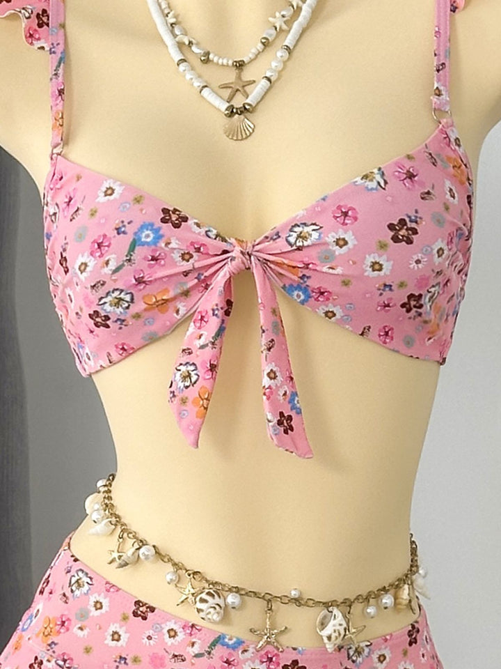 Ditsy Floral Ruffle Strap Lace Trim Bikini Set, vintage swimsuit, swimwear - perfect for women who love vintage and retro fashion