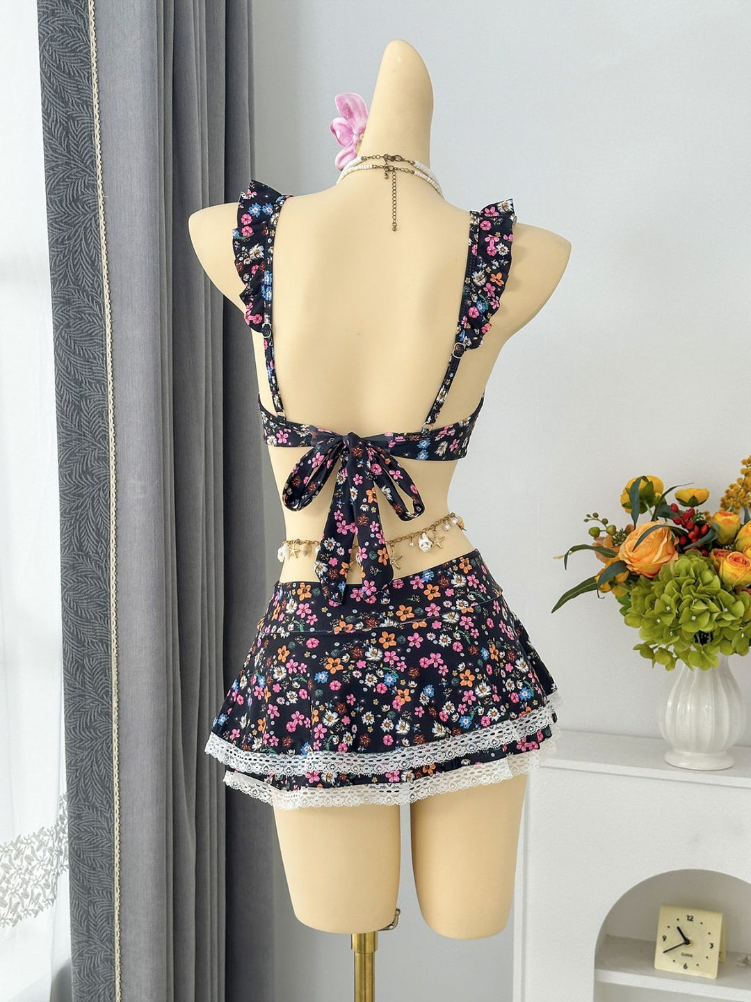 Ditsy Floral Ruffle Strap Lace Trim Bikini Set, vintage swimsuit, swimwear - perfect for women who love vintage and retro fashion