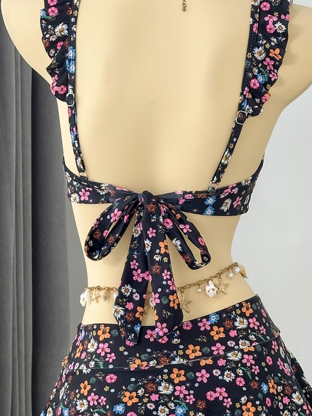 Ditsy Floral Ruffle Strap Lace Trim Bikini Set, vintage swimsuit, swimwear - perfect for women who love vintage and retro fashion