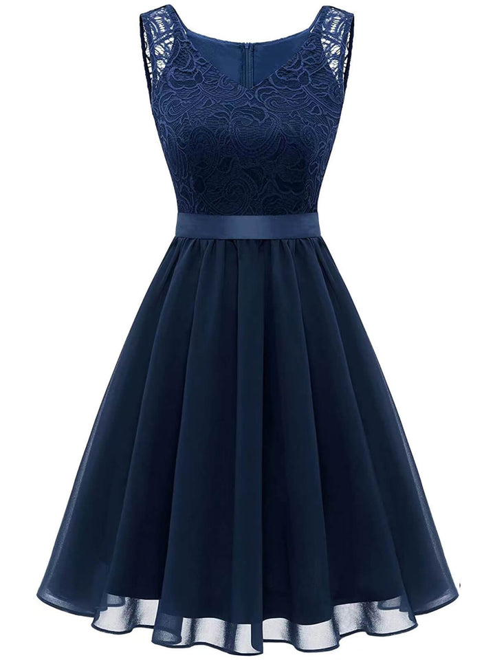1940s Solid Lace Chiffon Patchwork Dress, vintage dress, retro fashion, lace detail - perfect for women who love vintage and retro fashion