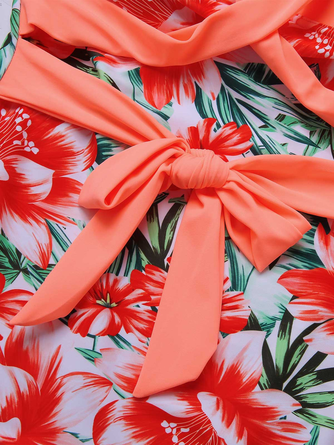[Plus Size] 1940s Strap Flowers One-Piece Swimsuit, vintage swimsuit, pin-up swimwear - perfect for women who love vintage and retro fashion