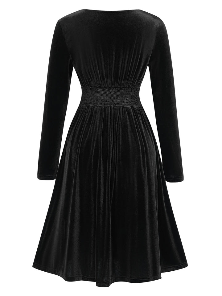 1940s VNeck Solid Aline Velvet | 1940s | vintage dress, retro fashion