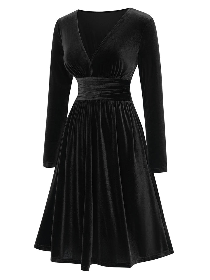 1940s VNeck Solid Aline Velvet | 1940s | vintage dress, retro fashion