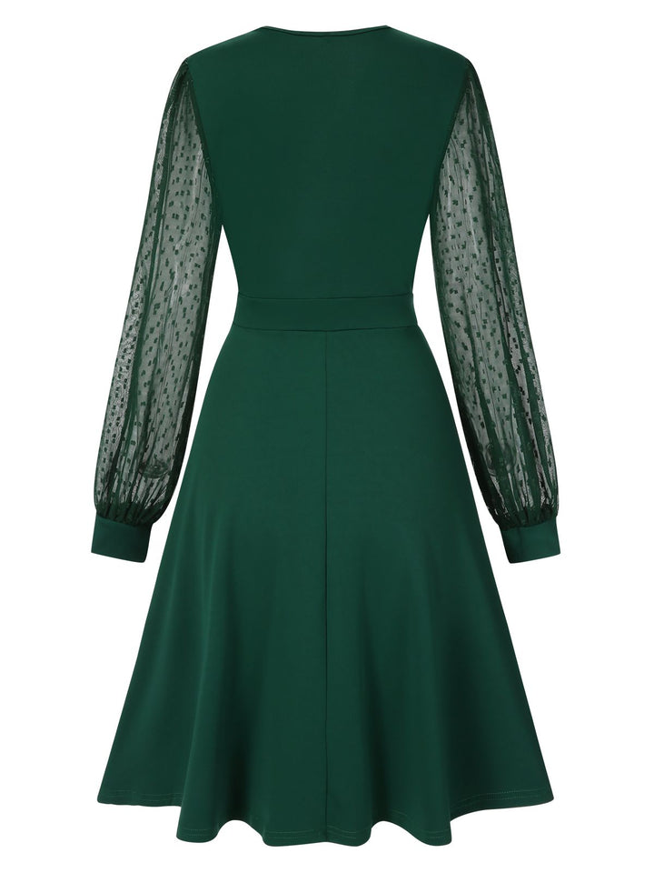1940s V-Neck Solid Polka Dots Patchwork Dress, vintage dress, retro fashion - perfect for women who love vintage and retro fashion