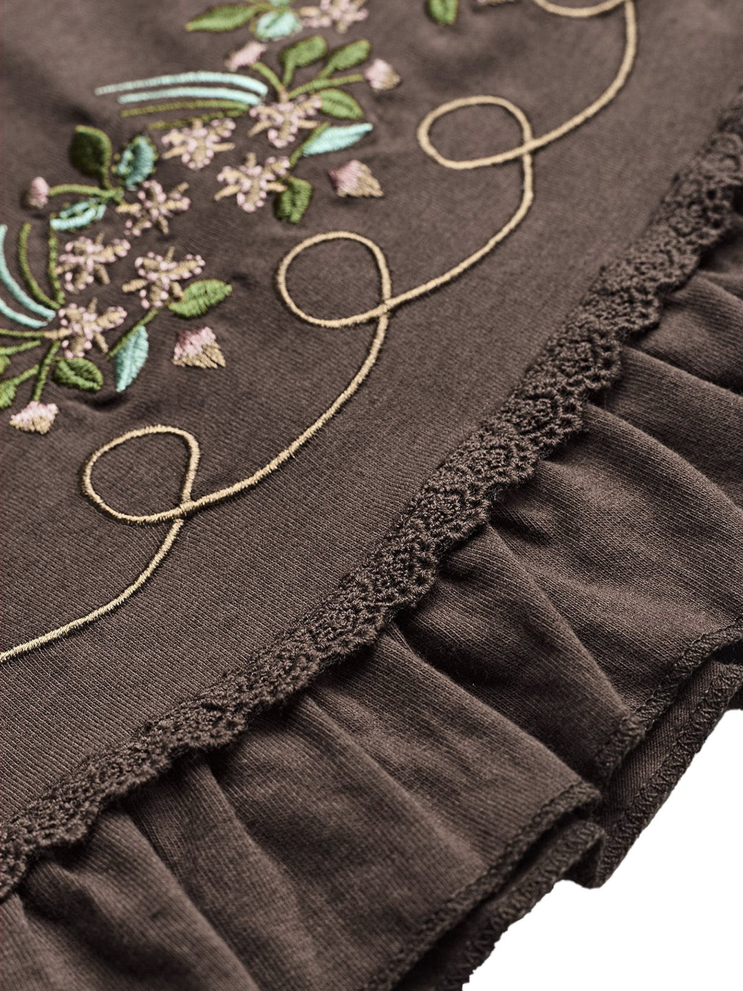 1950s Floral Embroidered Lace Trim Cami Top, vintage top, retro blouse - perfect for women who love vintage and retro fashion