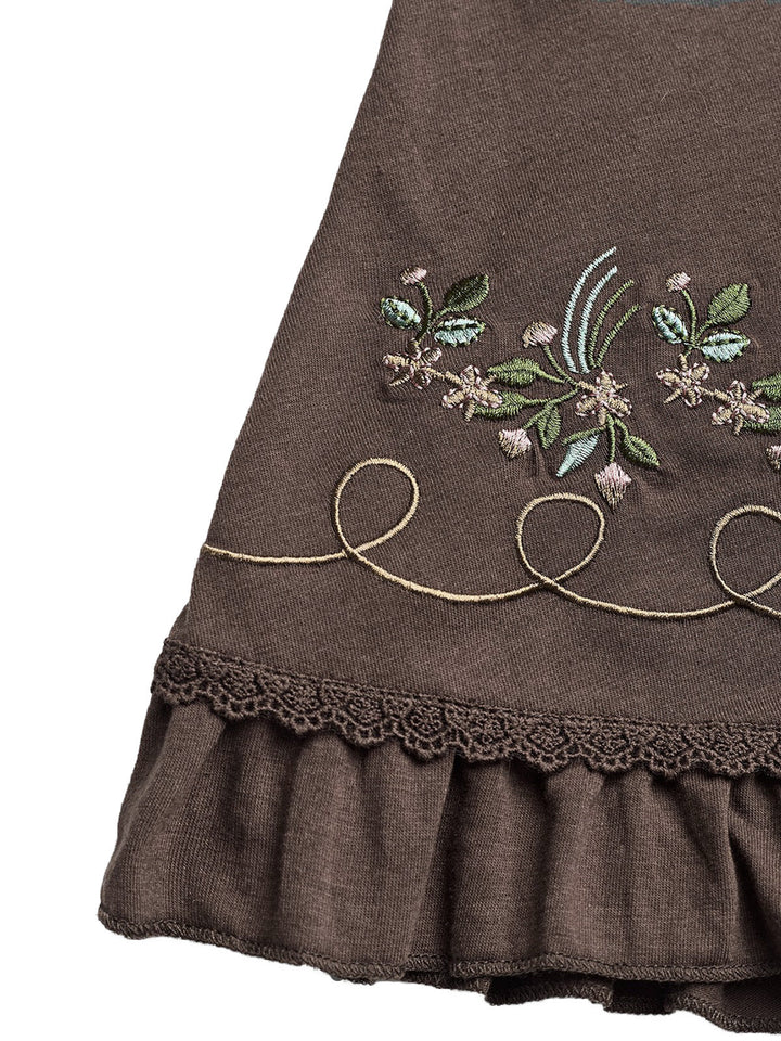 1950s Floral Embroidered Lace Trim Cami Top, vintage top, retro blouse - perfect for women who love vintage and retro fashion