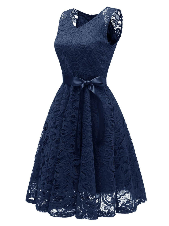 1950s Lace V Neck Bow Dress: timeless style reimagined