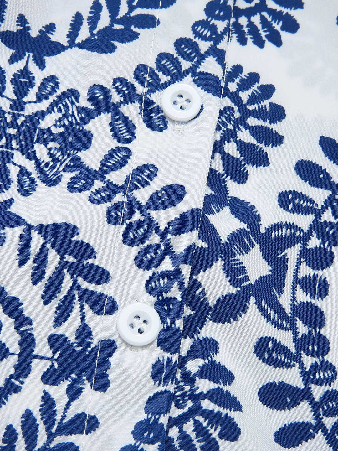 This 1950s Shirt Neck Print Belted Romper brings 1950s soul to her everyday