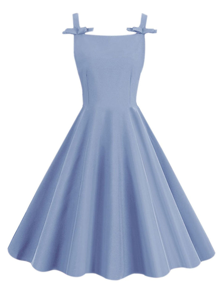 She slips into this 1950s Solid Bowknot Sleeveless Square Neck Dress and suddenly it&