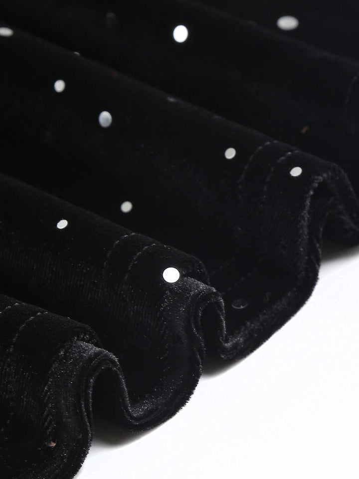This 1950s Velvet Sparkling Solid A-Line Dress wraps her in 1950s elegance, one twirl at a time
