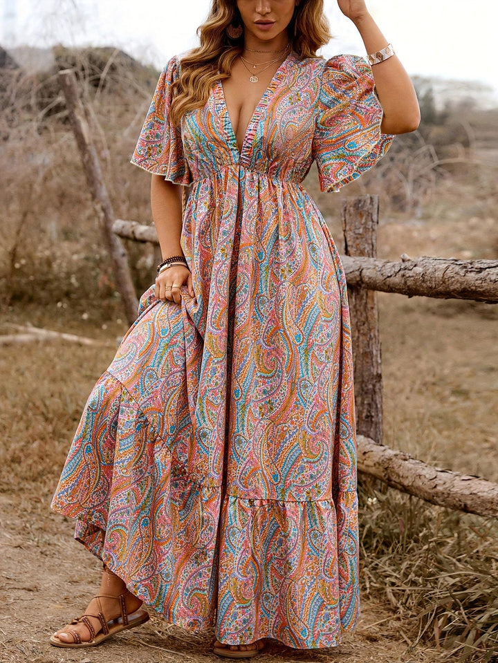 1970s Boho Paisley V-Neck Flutter Sleeve Maxi Dress - vintage dress, retro fashion, elegant style for vintage lovers