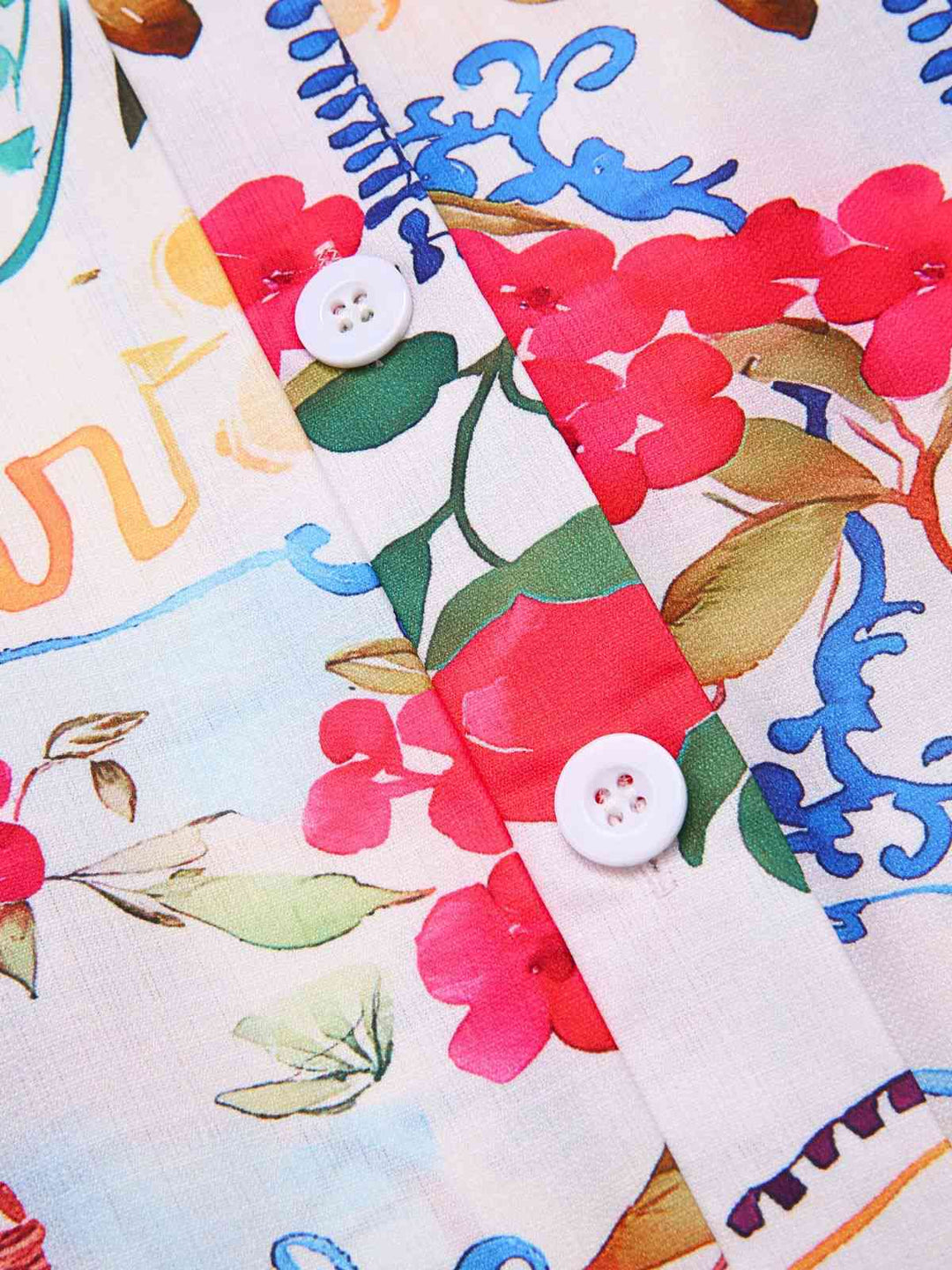 This 2PCS 1950s All-Over Stamps Crop Top &amp; Skirt brings 1950s soul to her everyday