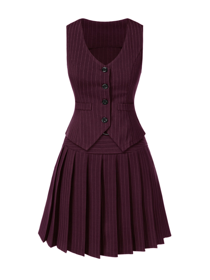 This 2PCS Dark 1960s Pinstripes Top &amp; Pleated Skirt brings 1960s soul to her everyday