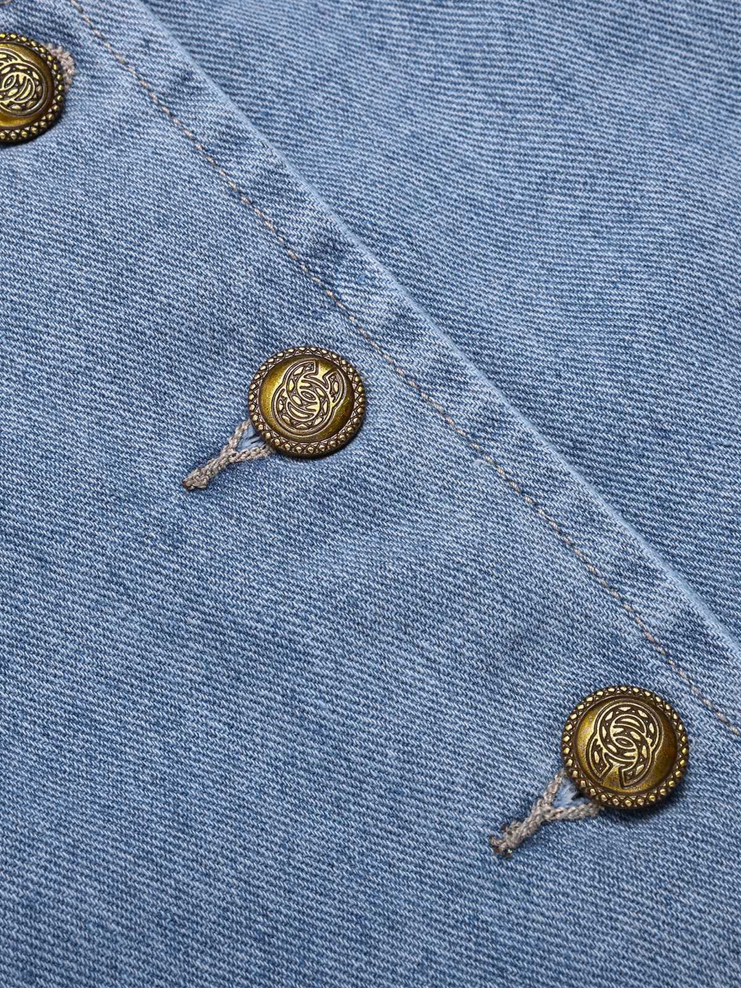 She walks in these 2PCS Blue 1940s Sleeveless Vest &amp; Wide-Leg Denim Jeans and the world follows