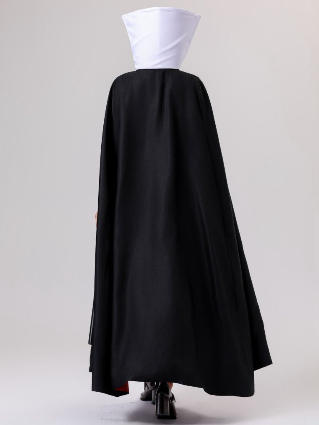 2PCS Purple 1940s Evil Queen Dress &amp; Long Cloak — a 1940s silhouette that turns sidewalks into runways