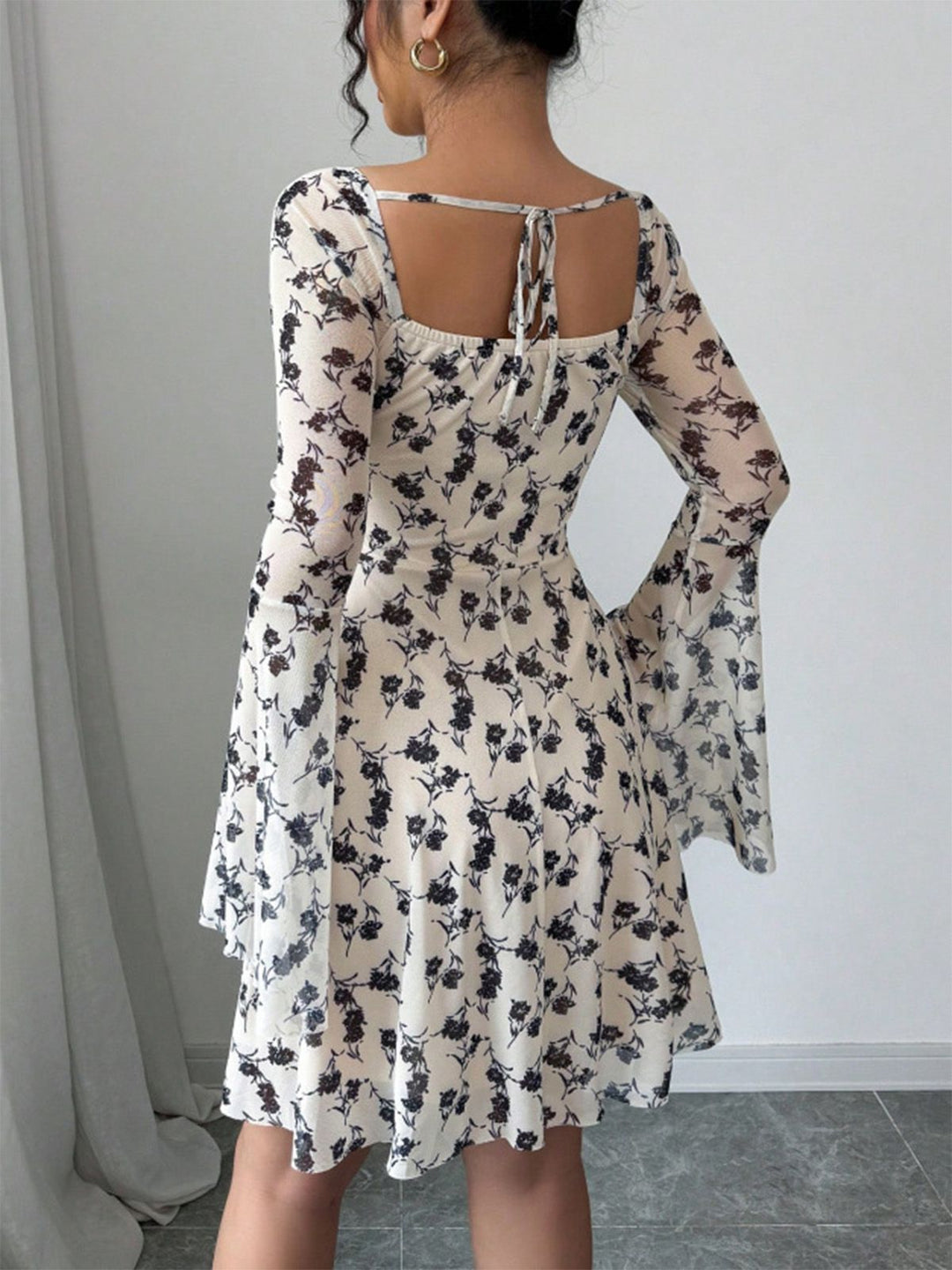 Beige 1950s Floral Sweetheart Mesh Bell-Sleeve Mini Dress | vintage dress, retro fashion, elegant style - perfect for retro fashion enthusiasts