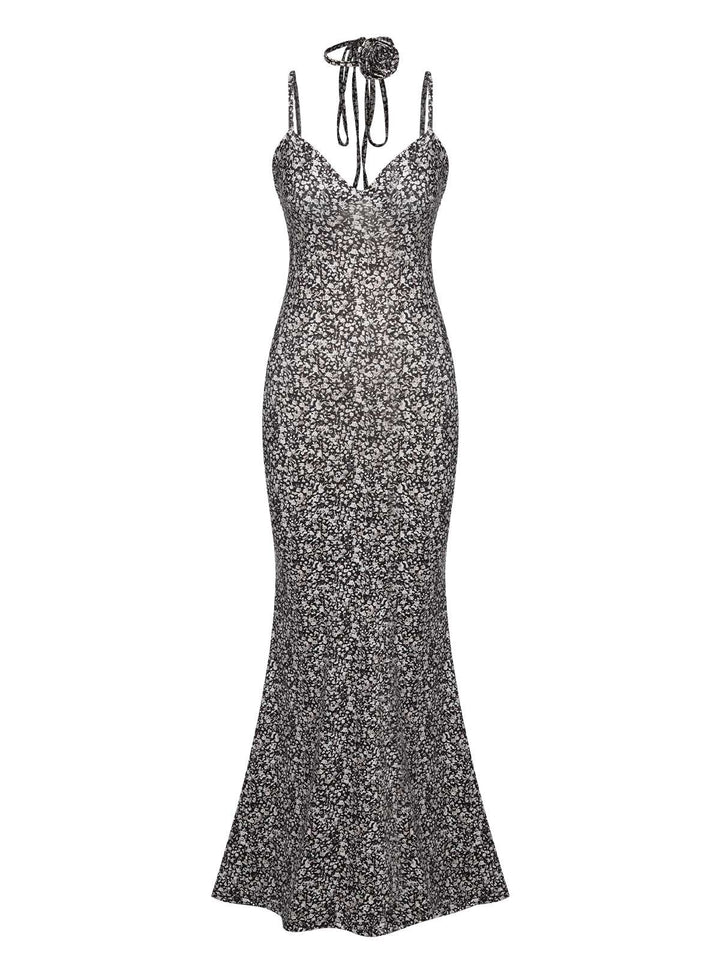 She slips into this Black 1930s Spaghetti Straps Mermaid Dress and suddenly it&