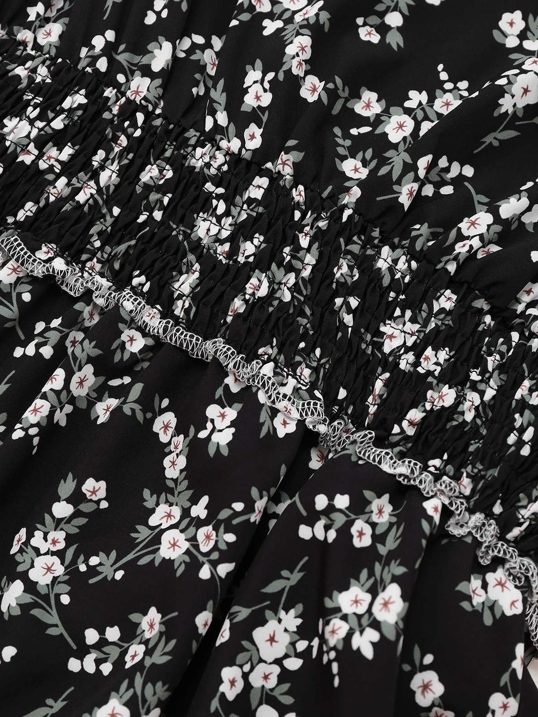 Black 1940s V-Neck Puff Ditsy Floral Dress - vintage dress, retro fashion, classic black
