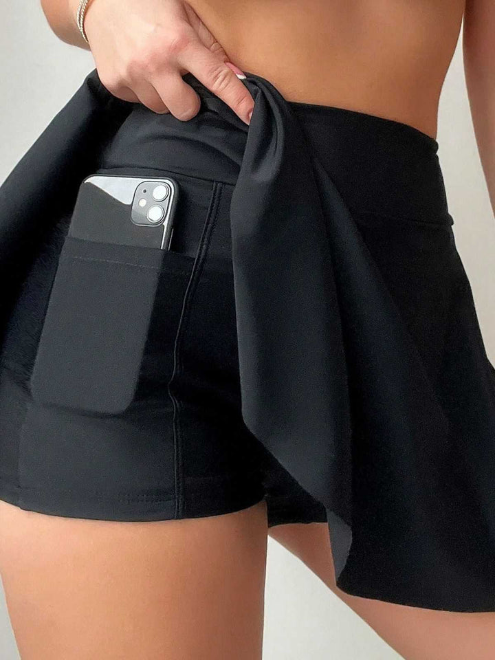 Black 1950s Solid Pocket Shorts Swim Skirt: 1950s Riviera elegance, reimagined for her