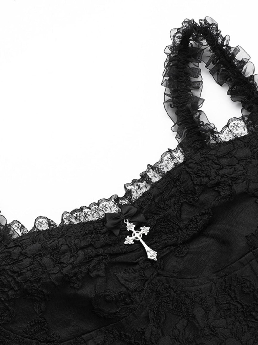 She slips into this Black 1950s Square Neck Lace Print Cross Bubble Dress and suddenly it&