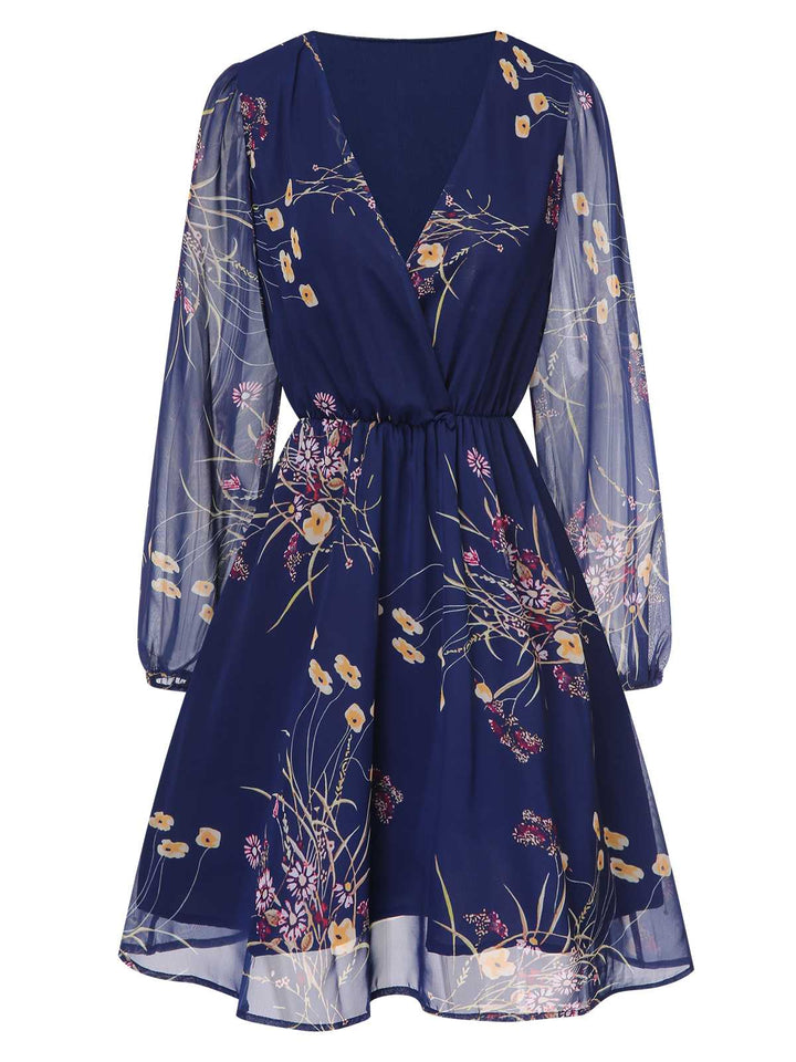 She slips into this Dark Blue 1940s V-Neck Floral Puff Sleeve Dress and suddenly it&