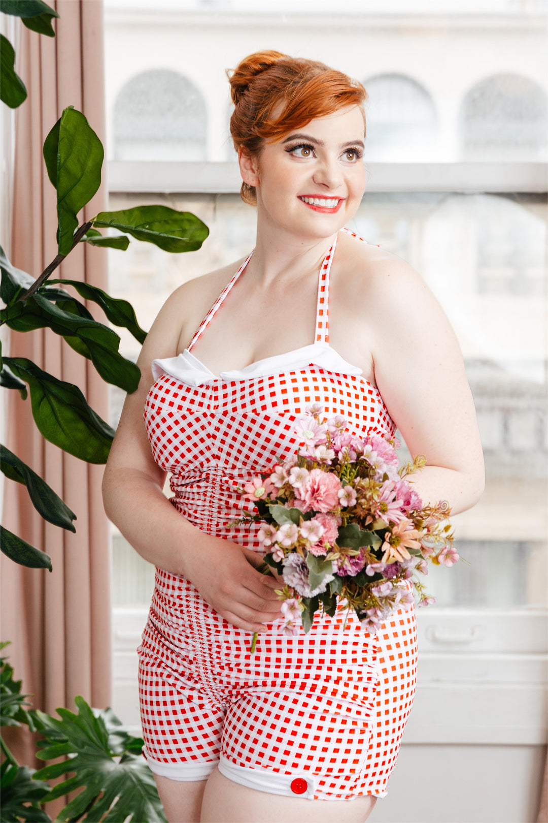 [Plus Size] Gingham 1950s Halter Bowknot One-piece Swimsuit, vintage swimsuit, pin-up swimwear - perfect for women who love vintage and retro fashion
