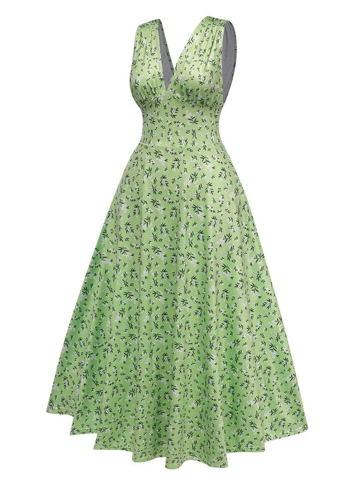 Green 1940s V-Neck Ditsy Floral Dress: where 1940s romance meets her modern spirit