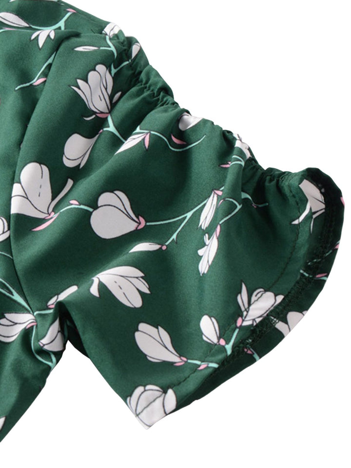 This Green 1940s V-Neck Floral Dress wraps her in 1940s elegance, one twirl at a time