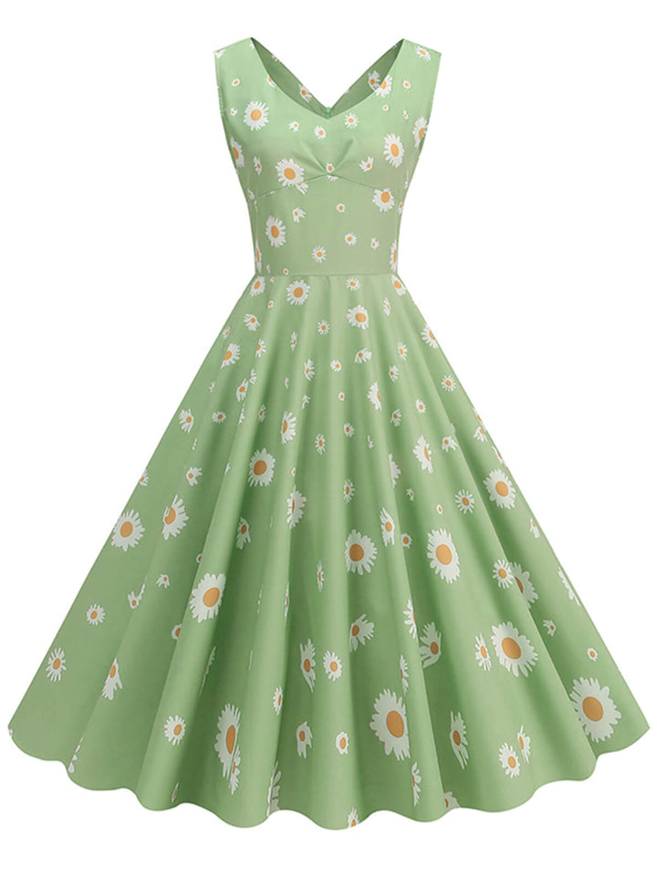 She slips into this Green 1950s Daisy V-Neck Swing Dress and suddenly it&
