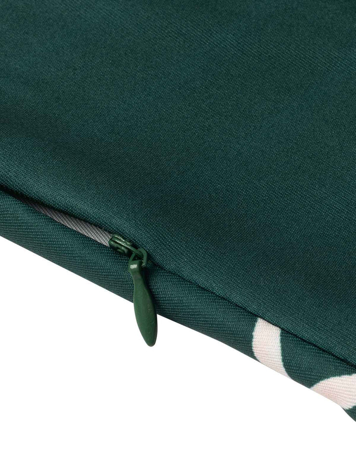 She slips into this Green 1960s Cap Sleeves Floral Pencil Dress and suddenly it&