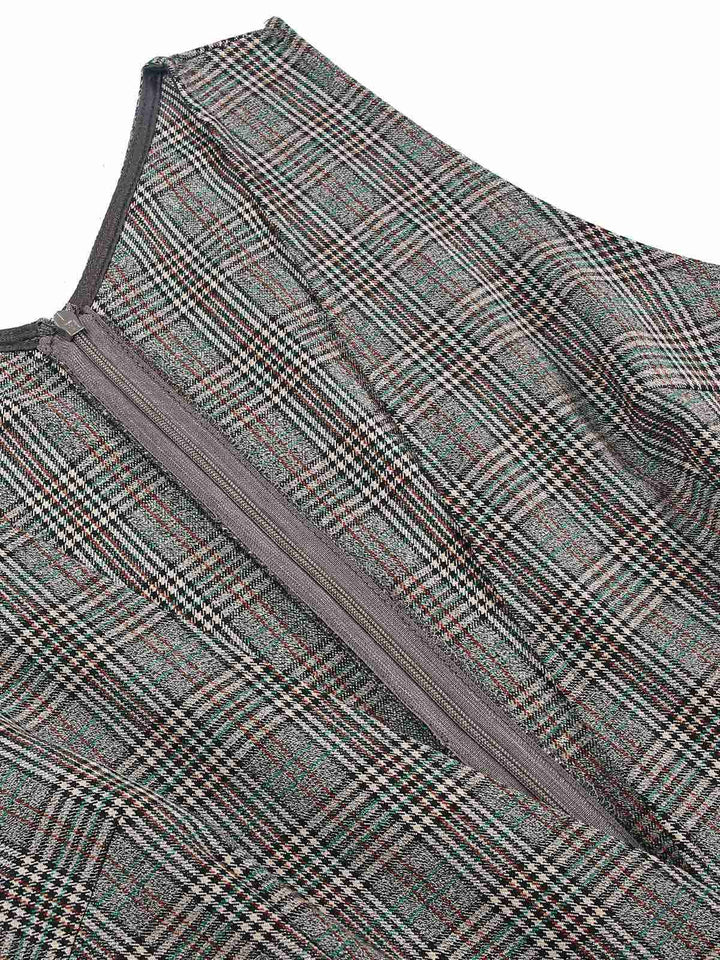This 2PCS Grey 1940s V-Neck Plaid Dress &amp; Satin Blouse wraps her in 1940s elegance, one twirl at a time