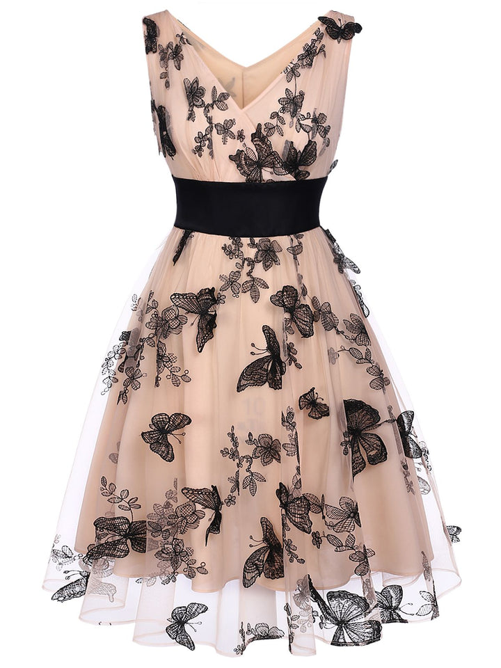 Nude 1950s Lace Butterfly Swing Vintage Dress, classic vintage style elegant retro fashion - Image 2