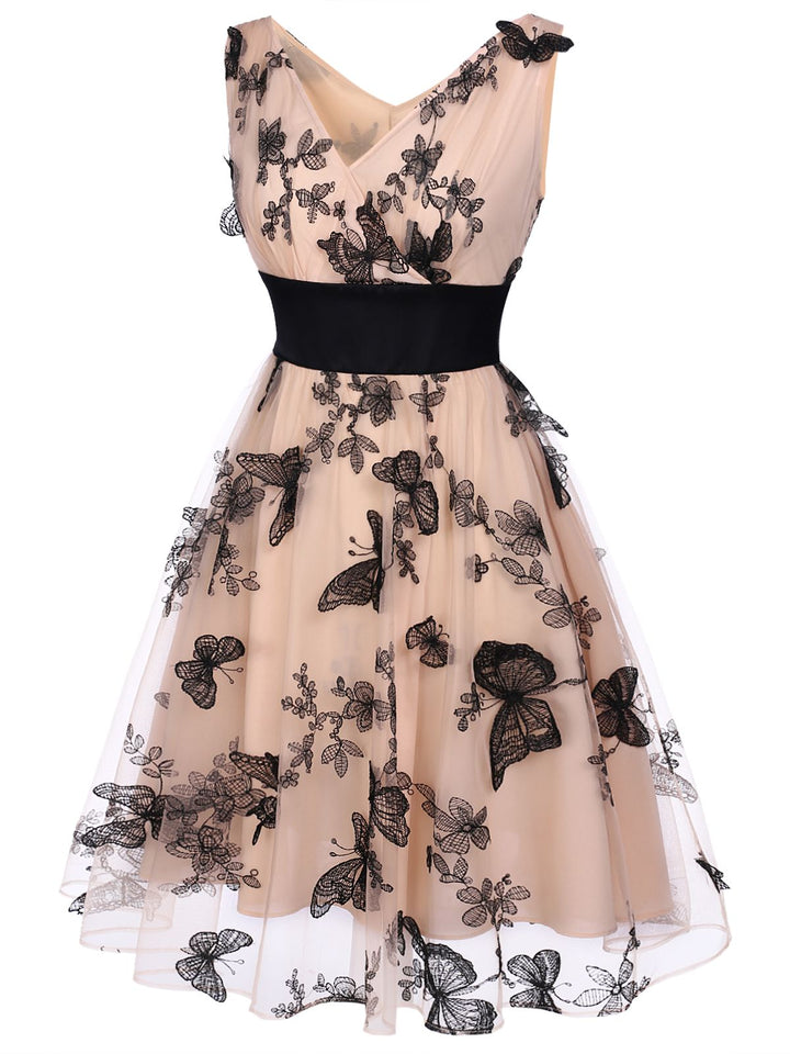 Nude 1950s Lace Butterfly Swing Vintage Dress, classic vintage style elegant retro fashion - Image 3