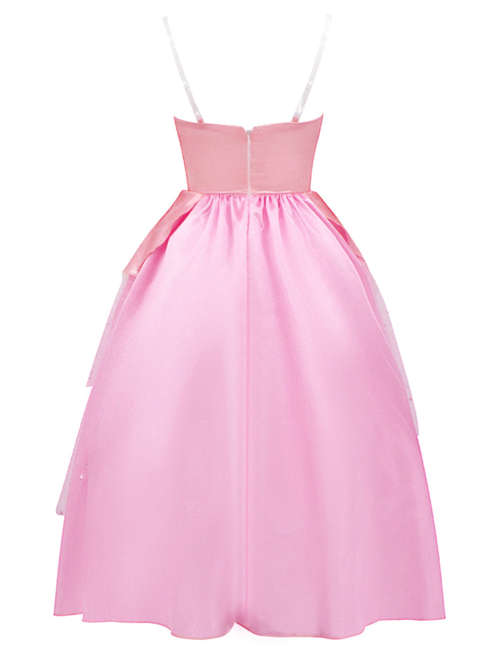 This Pink 1950s Wicked Spaghetti Mesh Patchwork Dress wraps her in 1950s elegance, one twirl at a time