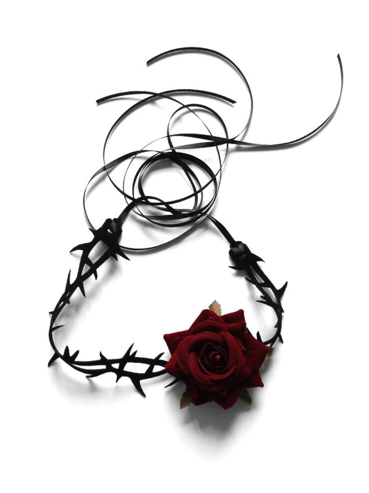 Retro Rose Flannel Flower Velvet-Necklace — vintage elegance for the modern woman