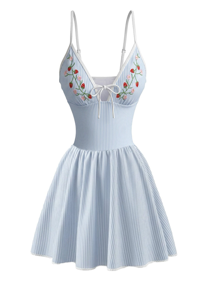 Blue Floral Embroidered Spaghetti Strap Tankini Set 2