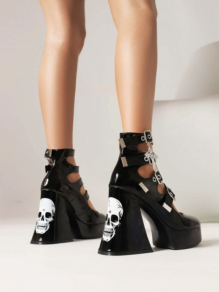 Vintage Skull Steampunk Gothic High Heel Shoes: timeless 1950s elegance she makes her own