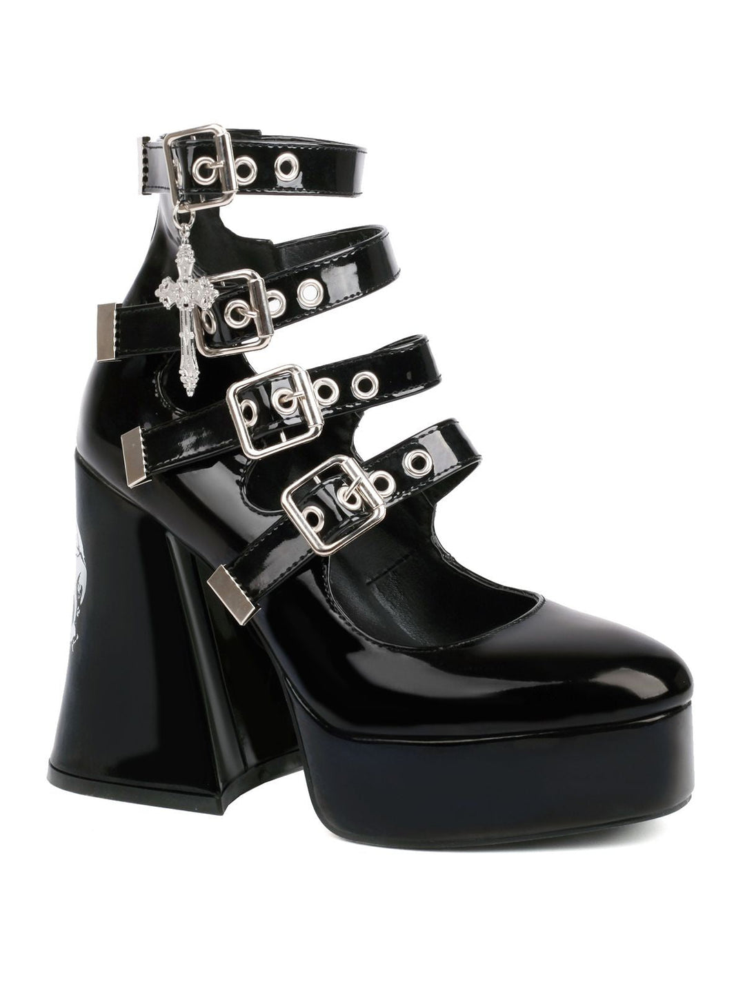 She finds her 1950s story in this Vintage Skull Steampunk Gothic High Heel Shoes