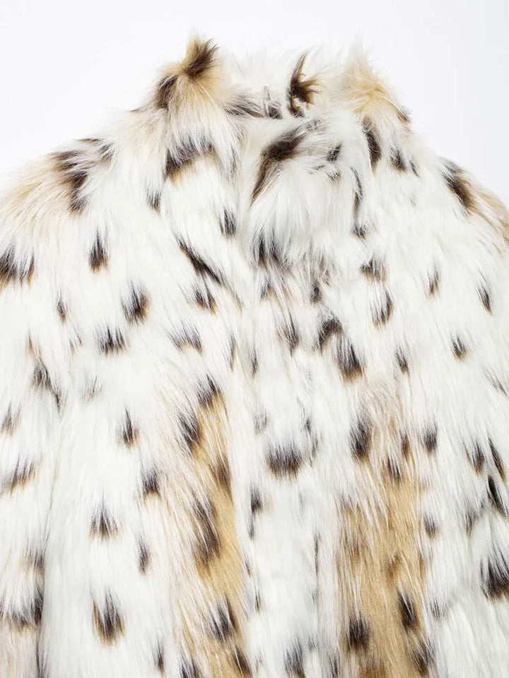 White 1980s Reindeer Print Faux Fur Jacket - vintage fashion, style, pure white