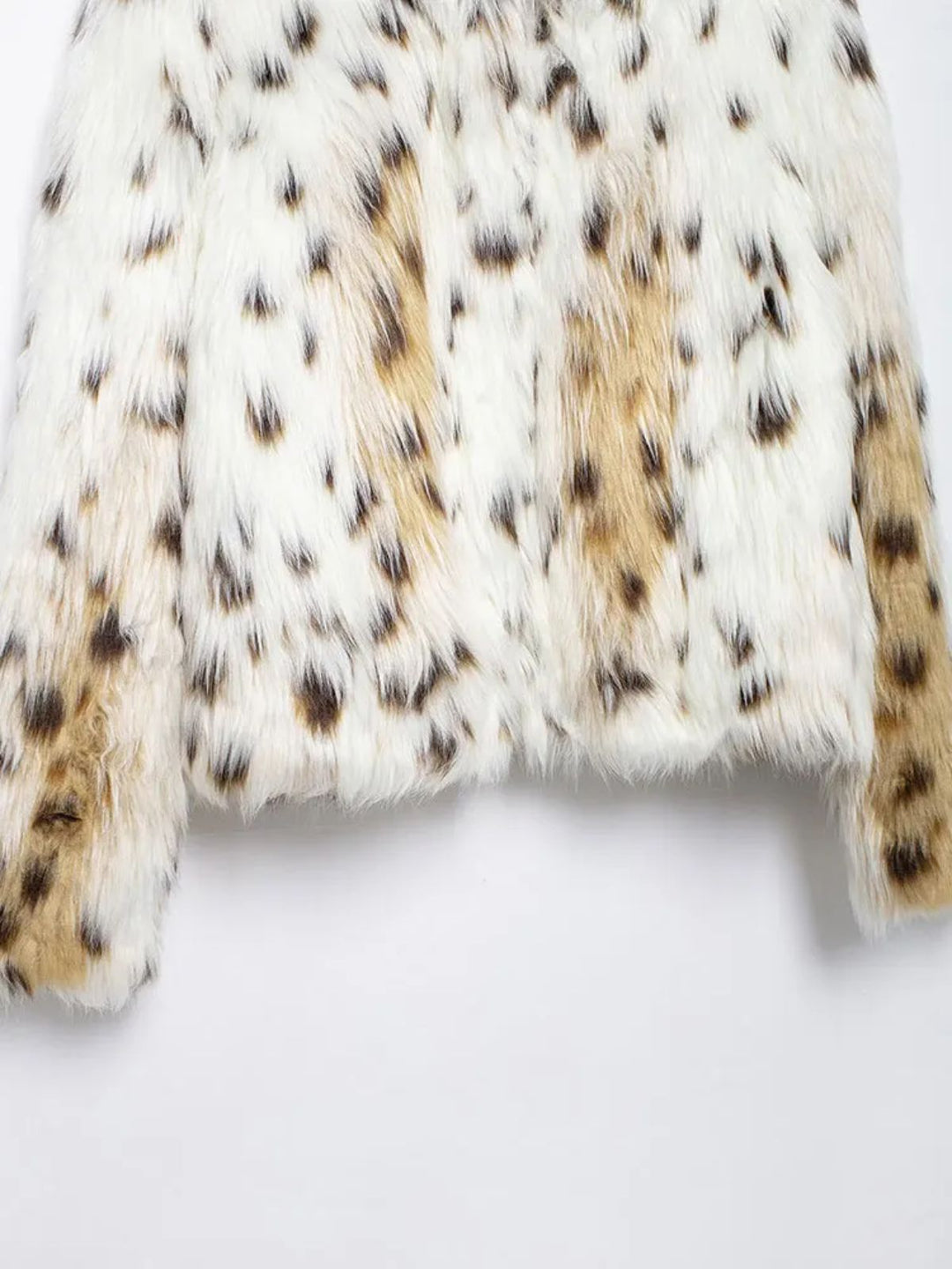 White 1980s Reindeer Print Faux Fur Jacket - vintage fashion, style, pure white