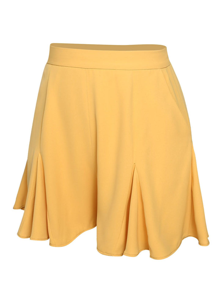 Yellow 1950s Ruffled Pockets Shorts — vintage elegance for the modern woman